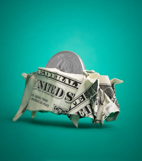 istock Origami Piggy Bank 1142117645