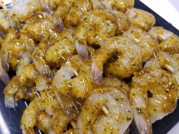 istock Shrimps skewers 1142117924