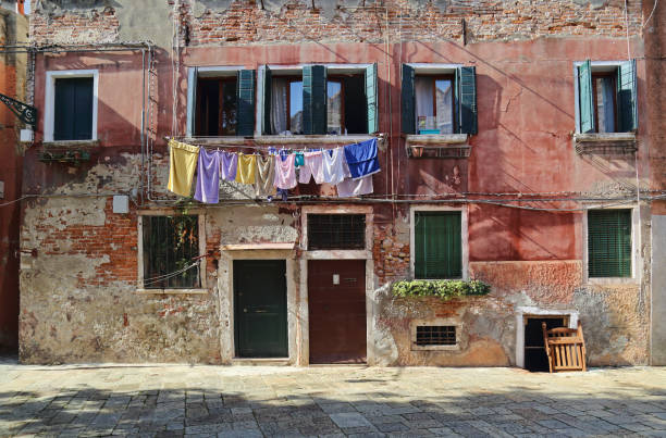 istock Washing hangs to dry in Venice, Italy 1142200840