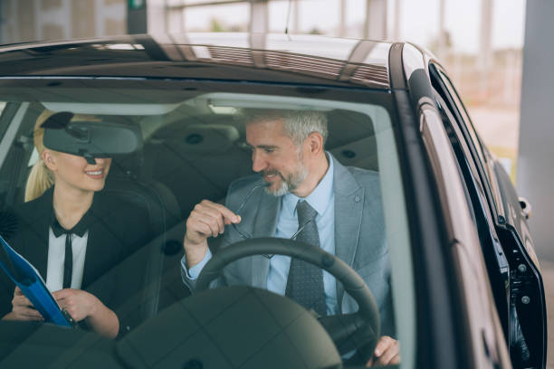 istock dealers car showroom 1142201766