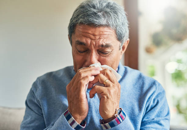 알레르기는 최악의 - man flu 뉴스 사진 이미지