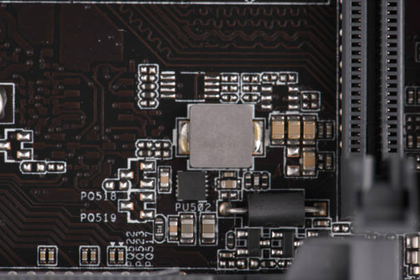 circuit électronique d’ordinateur. - circuit board computer chip mother board electrical component photos et images de collection
