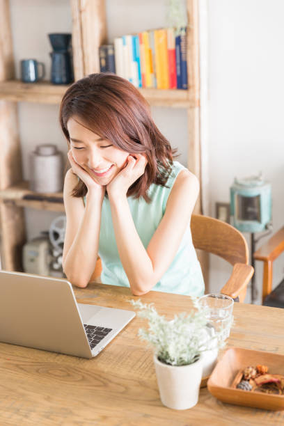 istock asian woman 1142333378