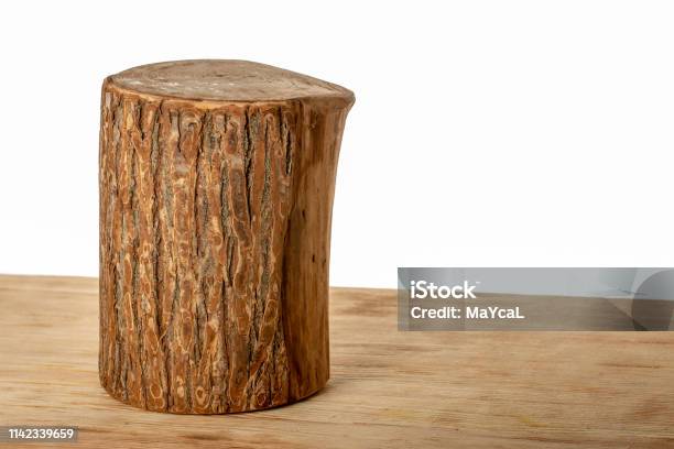Wooden Butcher Round Shaped On White Background Stock Photo - Download Image Now - Archival, Backgrounds, Blank