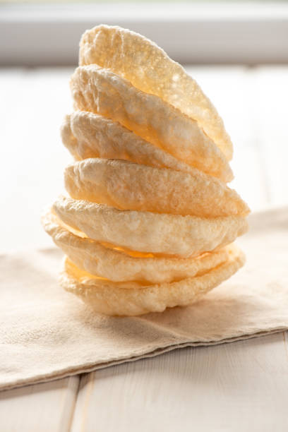 istock Crispy air wheat breads close-up 1142357309
