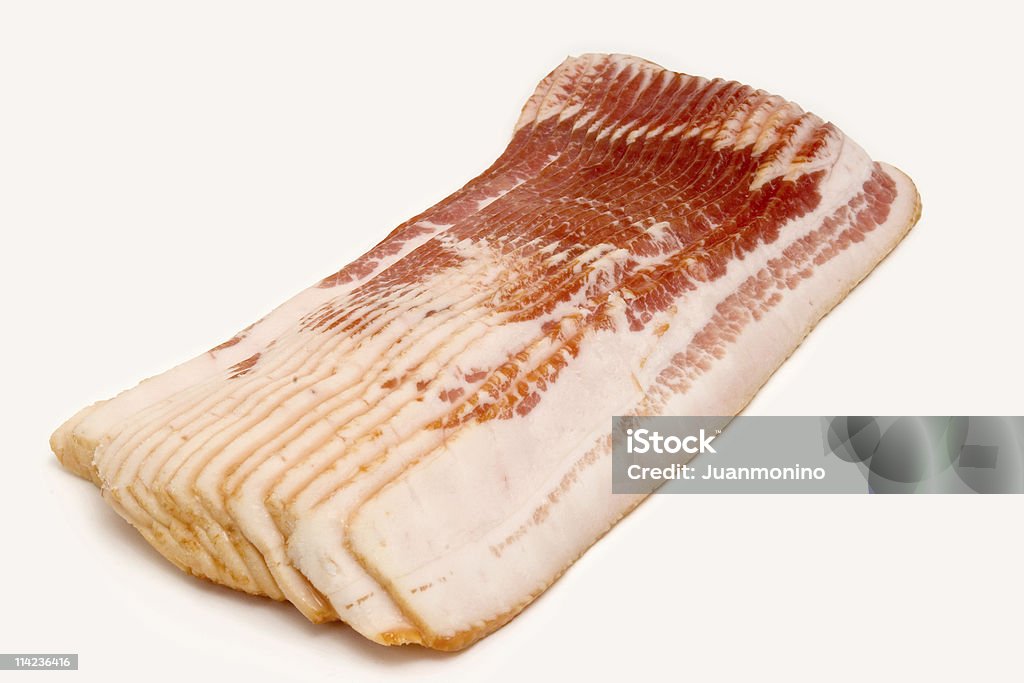 Fatias de bacon em bruto - Royalty-free Bacon Foto de stock