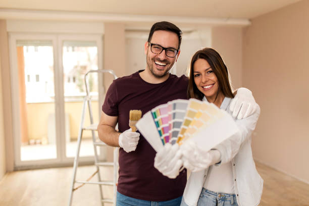 istock Couple showing color palette 1142365556