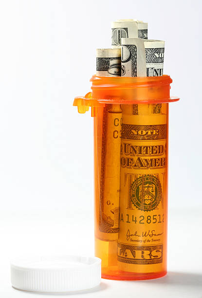 ordonnance médicale de l'argent - narcotic prescription medicine pill bottle medicine photos et images de collection