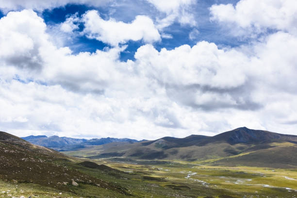 istock Mountain valley view in Litang, Ganzi, Sichuan, China 1142386165
