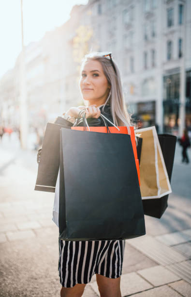 istock Girls who were Shopping 1142399883