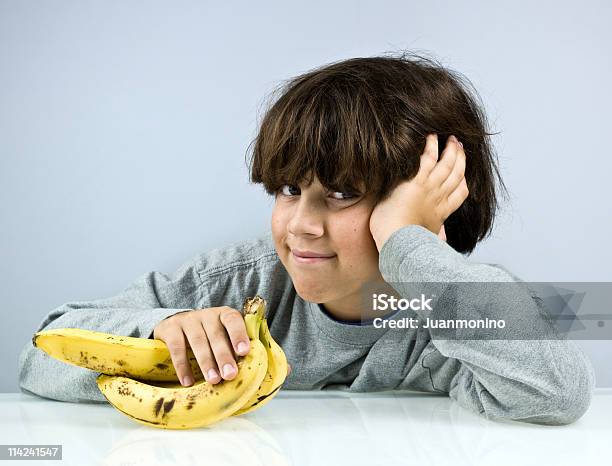 Uwielbiam Bananów - zdjęcia stockowe i więcej obrazów 8 - 9 lat - 8 - 9 lat, Banan, Białe tło