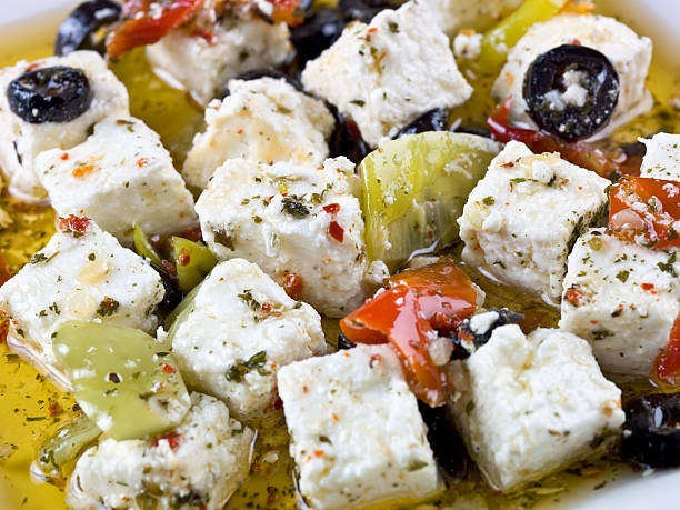 antipasto griego - antipasto salad pepperoncini cheese fotografías e imágenes de stock