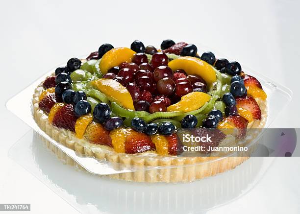 Frucht Kuchen Stockfoto und mehr Bilder von Brombeere - Brombeere und Himbeere - Brombeere - Brombeere und Himbeere, Bunt - Farbton, Dessert