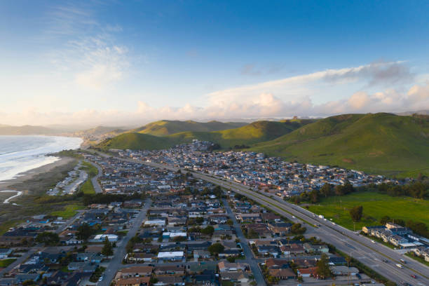 istock Multicoloured homes on a hillside, Morro Bay. 1142419505