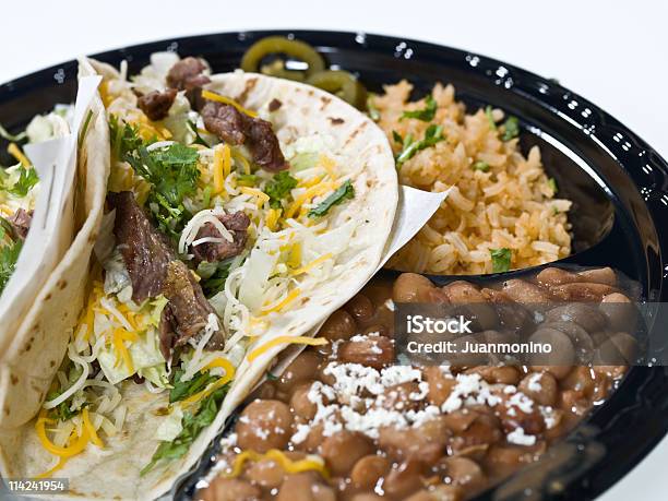 Mexican Stek Tacos Lunch - zdjęcia stockowe i więcej obrazów Bez ludzi - Bez ludzi, Białe tło, Fasola