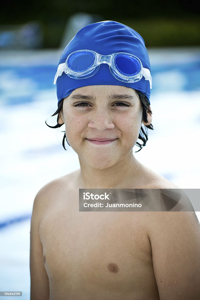Молодые пловец - Стоковые фото 10-11 лет роялти-фри