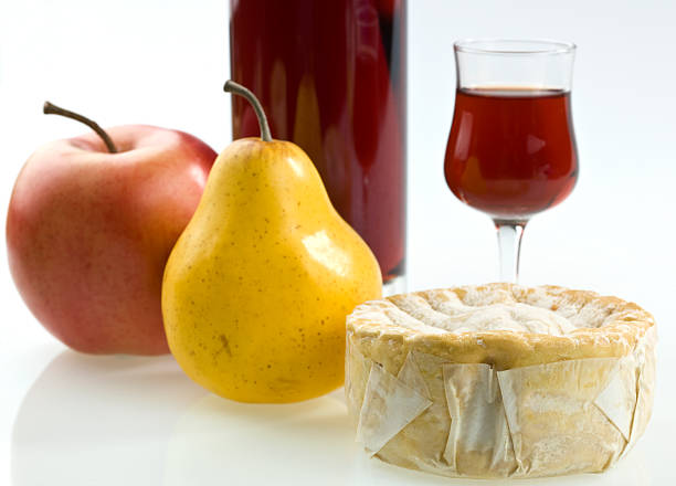 frutas, queijo e vinho do porto - port wine wine pear glass - fotografias e filmes do acervo