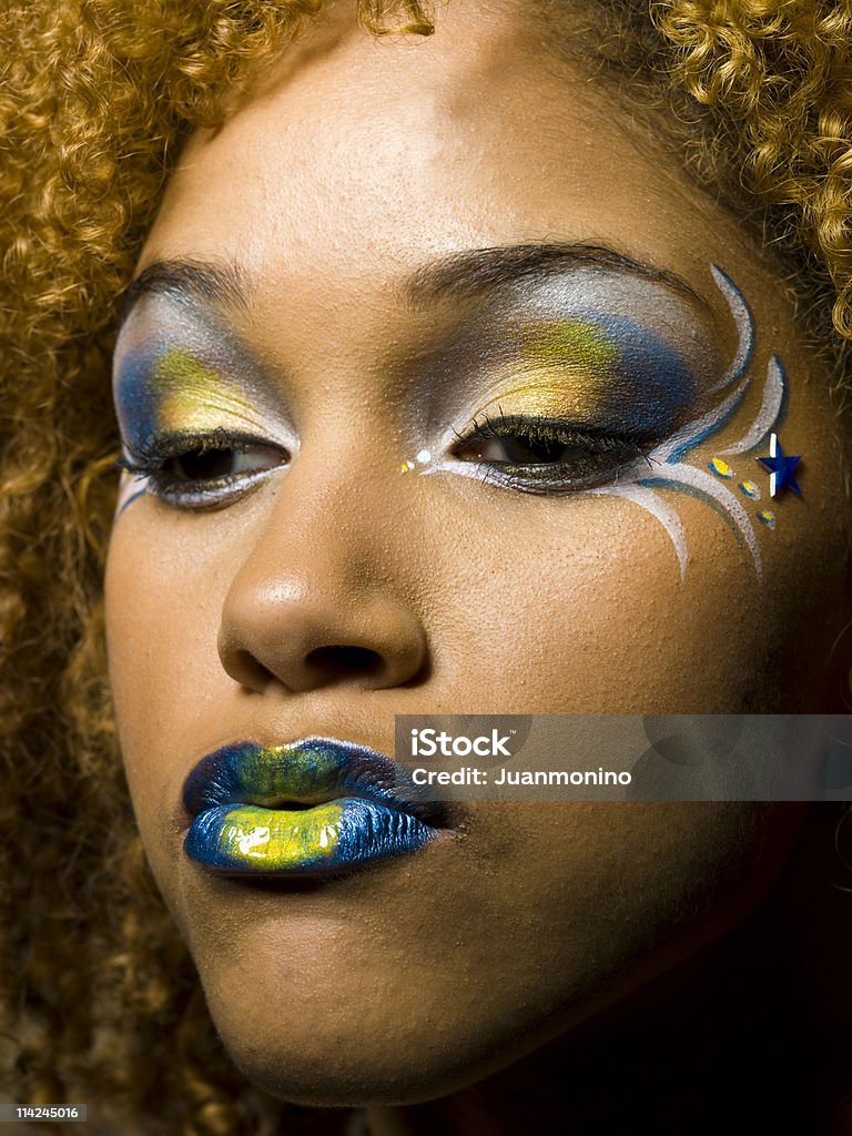Maquillage traditionnel du visage - Photo de Plan rapproché libre de droits