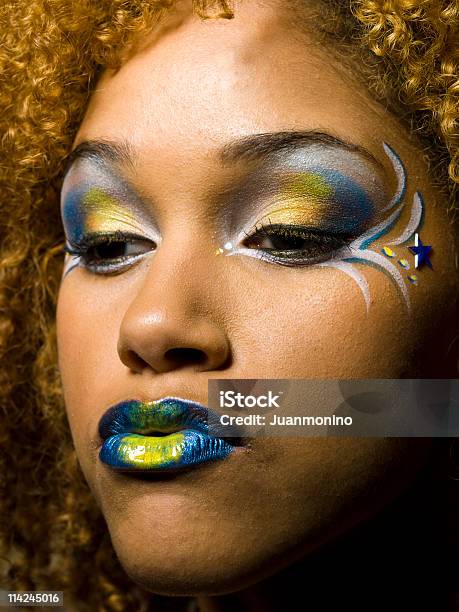 Farba Do Twarzy - zdjęcia stockowe i więcej obrazów Zbliżenie - Zbliżenie, Afroamerykanin, Afrykanin