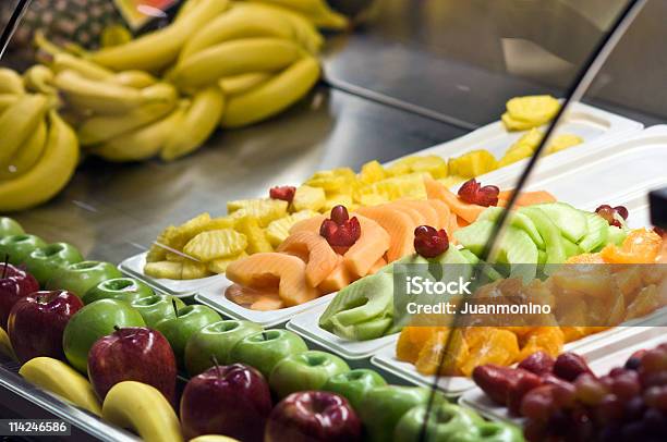 과일 바 재배하건 채소가게에서 구입하건 왜고너의 0명에 대한 스톡 사진 및 기타 이미지 - 0명, 갈라, 건강한 생활방식