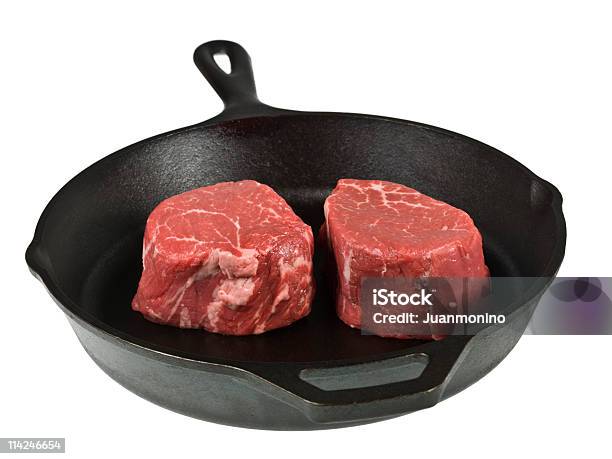 Alto Filetes Crus De Carne De Vaca - Fotografias de stock e mais imagens de Alto - Descrição Física - Alto - Descrição Física, Bife, Costeleta de vaca