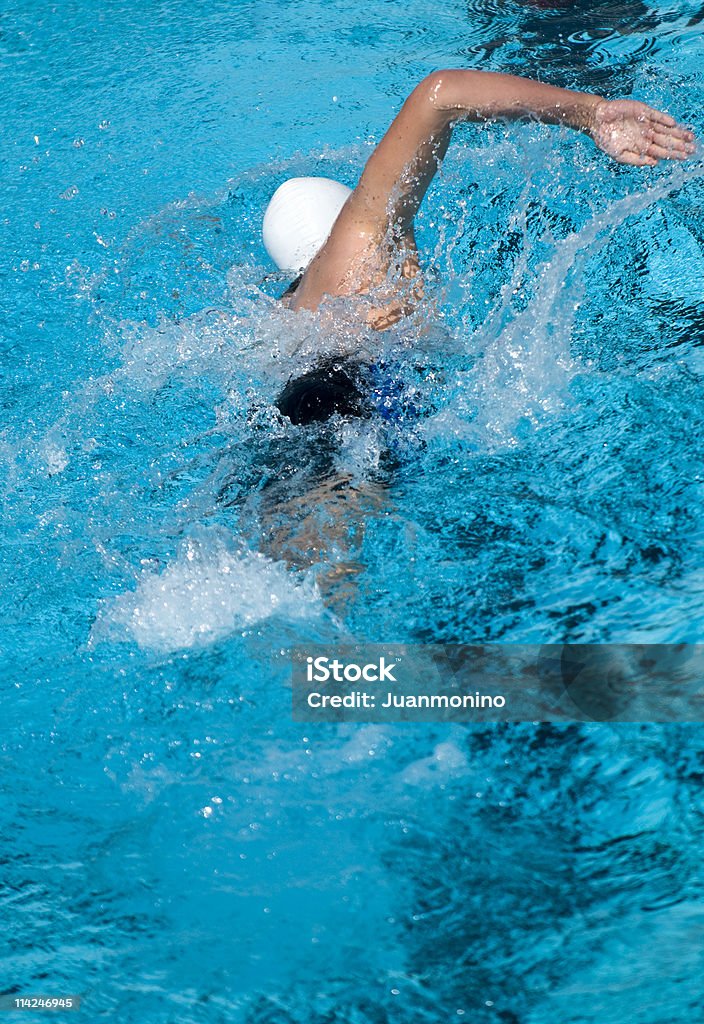 Macho Teen competir - Foto de stock de Chicos adolescentes libre de derechos