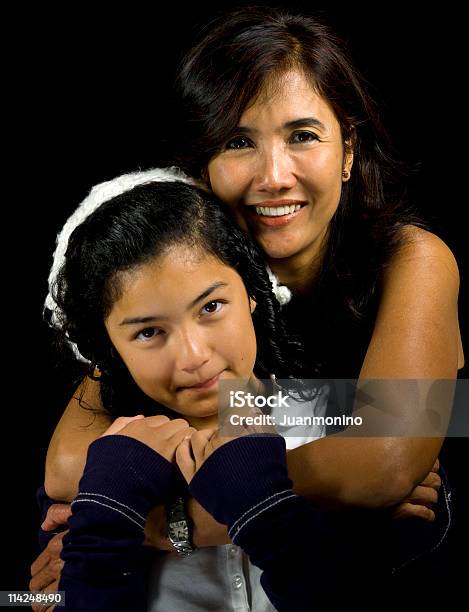 Madre E Figlia - Fotografie stock e altre immagini di 12-13 anni - 12-13 anni, Adolescenza, Adulto