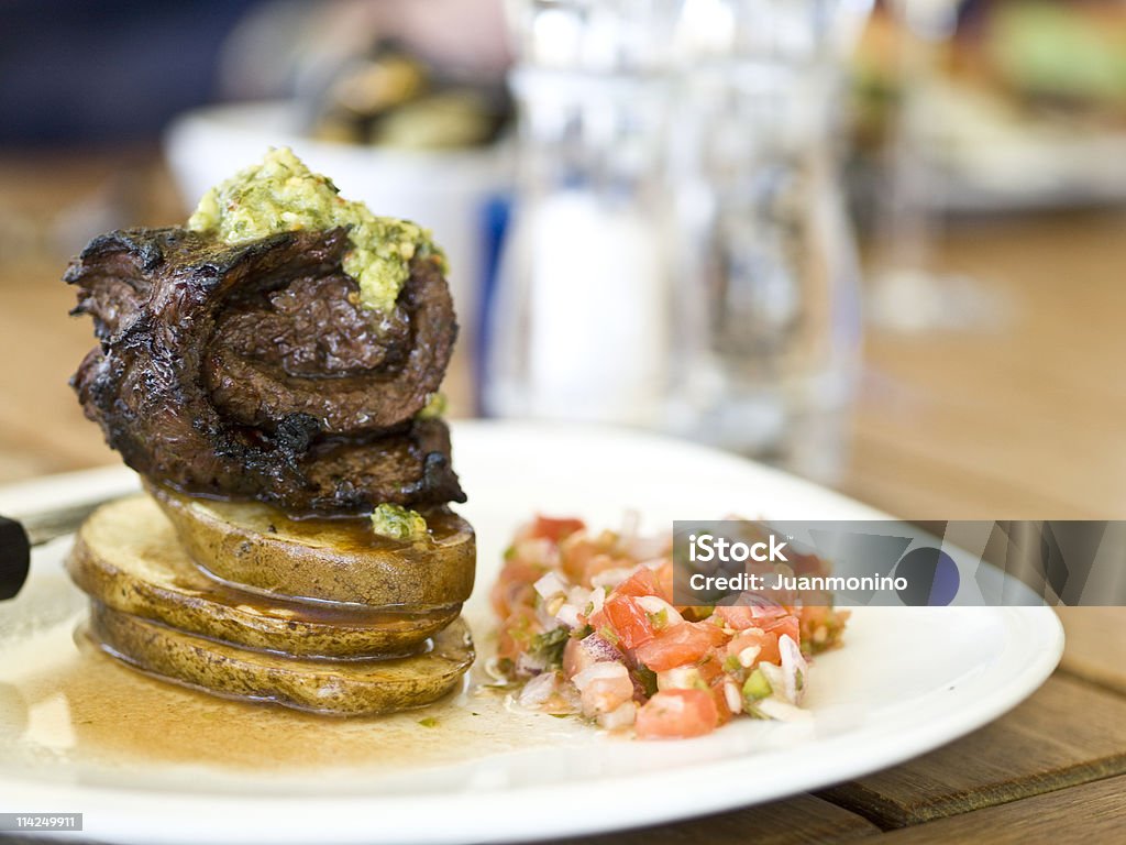 Chá de churrasco com chimichurri - Foto de stock de Almoço royalty-free