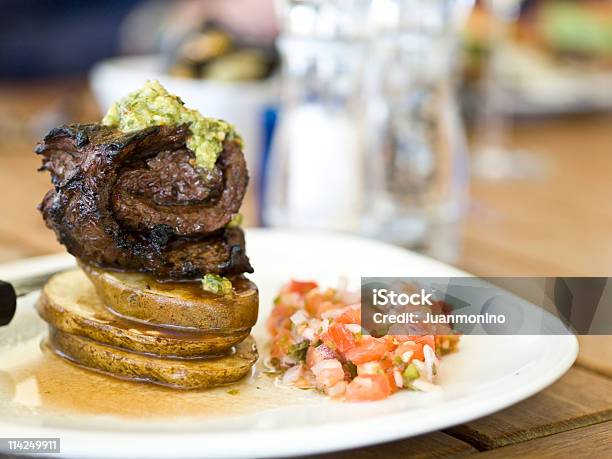 Foto de Chá De Churrasco Com Chimichurri e mais fotos de stock de Almoço - Almoço, Assado na Panela, Bife