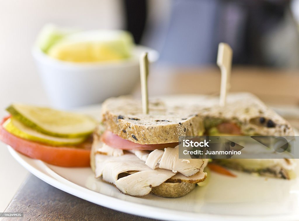 Sanduíche de peito de peru em fatias - Foto de stock de Almoço royalty-free