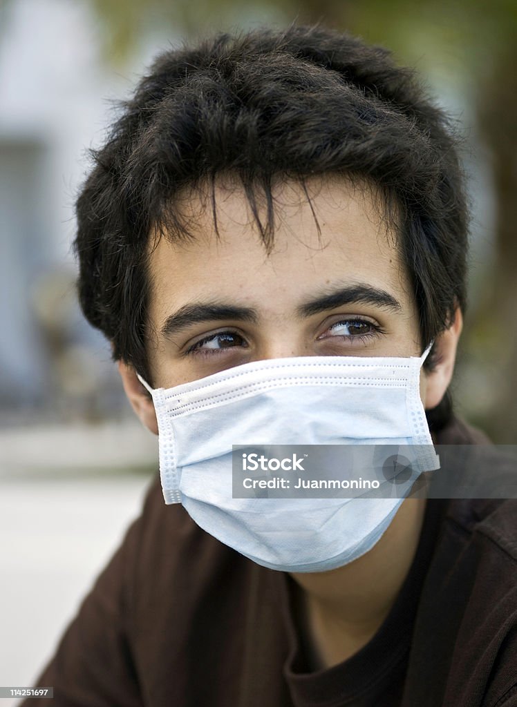 Tiempos de la gripe porcina - Foto de stock de 16-17 años libre de derechos