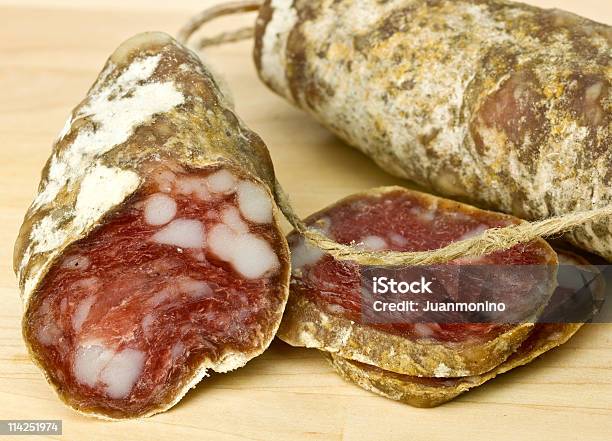 Foto de Salame Italiano Curadas e mais fotos de stock de Antepasto - Antepasto, Carne de Porco, Comida