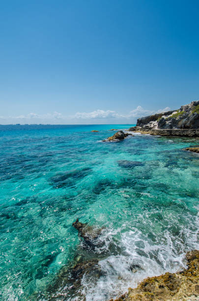 istock Scenic view from the cliffs of Isla Mujeres 1142528955