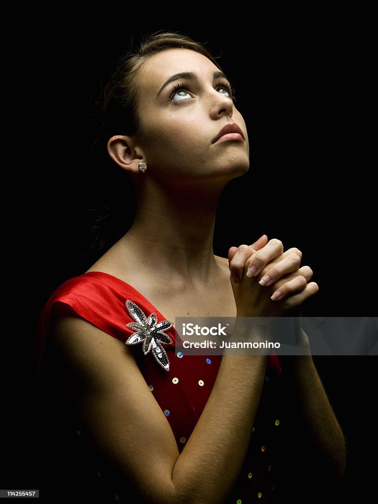 Подростковой Девушка Молиться - Стоковые фото 16-17 лет роялти-фри
