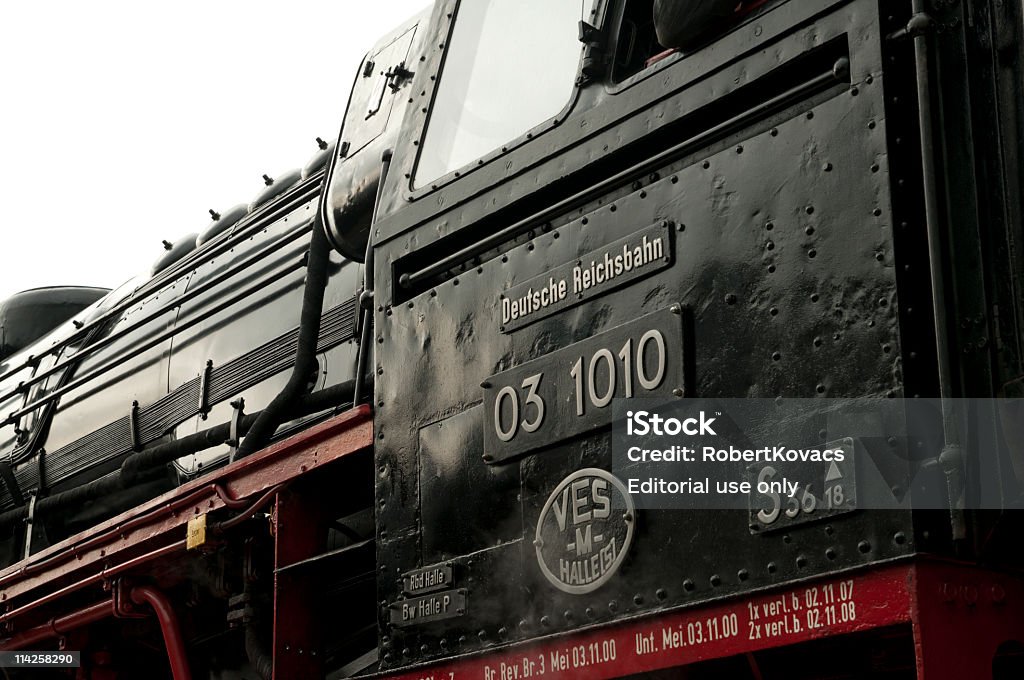 Locomotiva a vapore vecchio tedesco - Foto stock royalty-free di Antico - Condizione