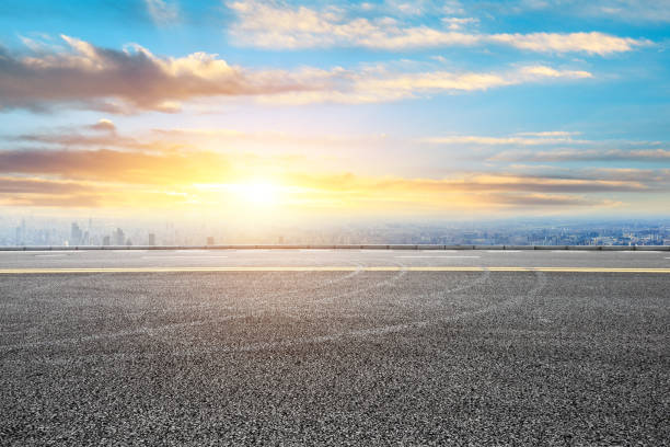 istock Shanghai city skyline and empty asphalt road scenery 1142586116