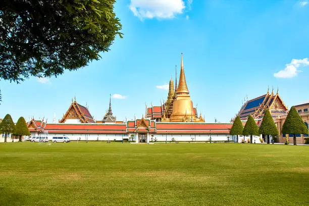 Photo of Grand palace and Wat phra keaw at Bangkok, Thailand. Beautiful Landmark of Asia. Temple of the Emerald Buddha. landscape of the capital city