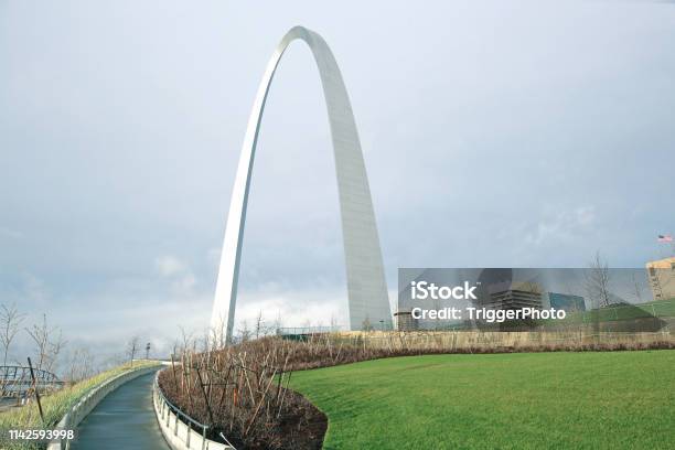 Gateway Arch St Louis Grass Stock Photo - Download Image Now - Gateway Arch - St. Louis, Overcast, Angle