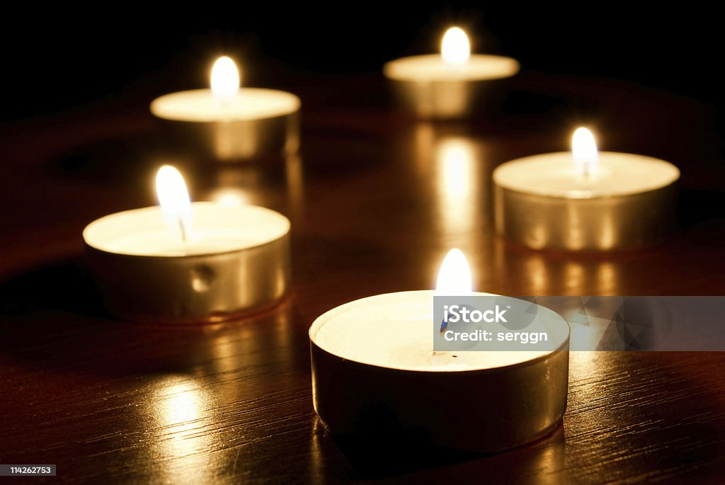 Memorial candele - Foto stock royalty-free di Brillante