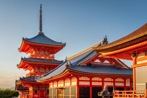京都の清水寺寺 - 祇園 ストックフォトと画像