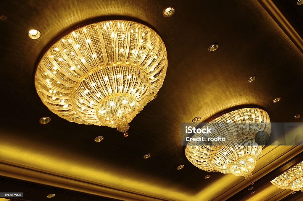 Lustre en cristal - Photo de Ampoule électrique libre de droits