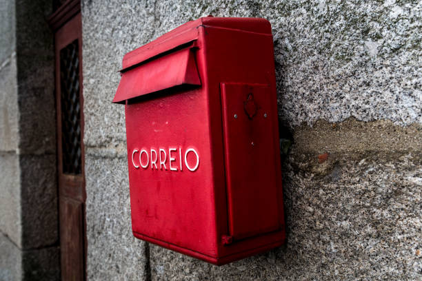 istock Mail box, Correio in portuguese 1142710558