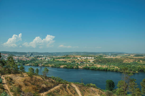 istock Valley with the wide Tejo River and industry on horizon 1142712881