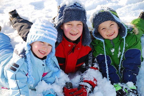 istock Winter family 114271505