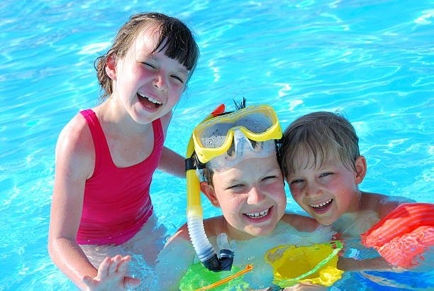 istock Kids in the pool 114271723
