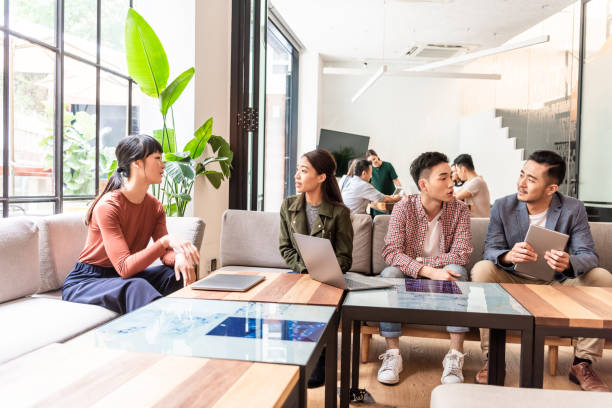 istock Asian business people are discussing problem 1142767583