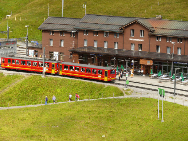 rack railway leading to the jungfraujoch. - rack railway imagens e fotografias de stock