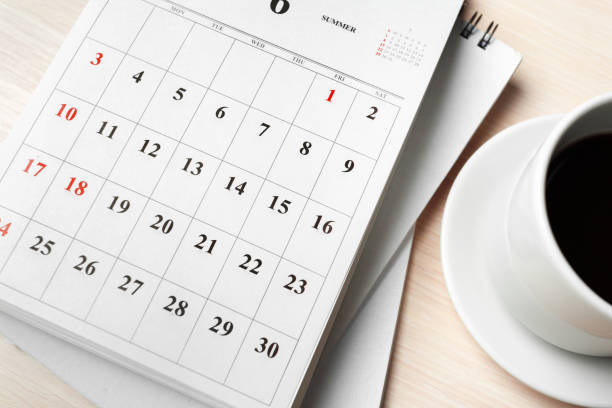 istock calendar on wooden table 1142790582
