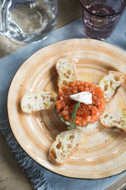 istock Salmon tartare 1142804075