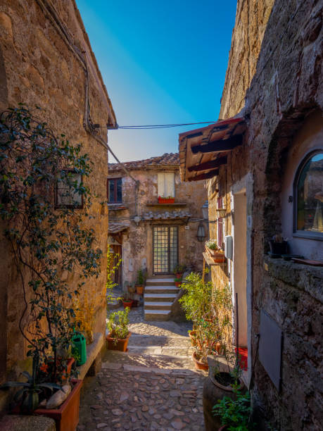 istock italian medieval village 1142817061